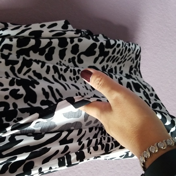 Chime Black and white Dress - Picture 4 of 10